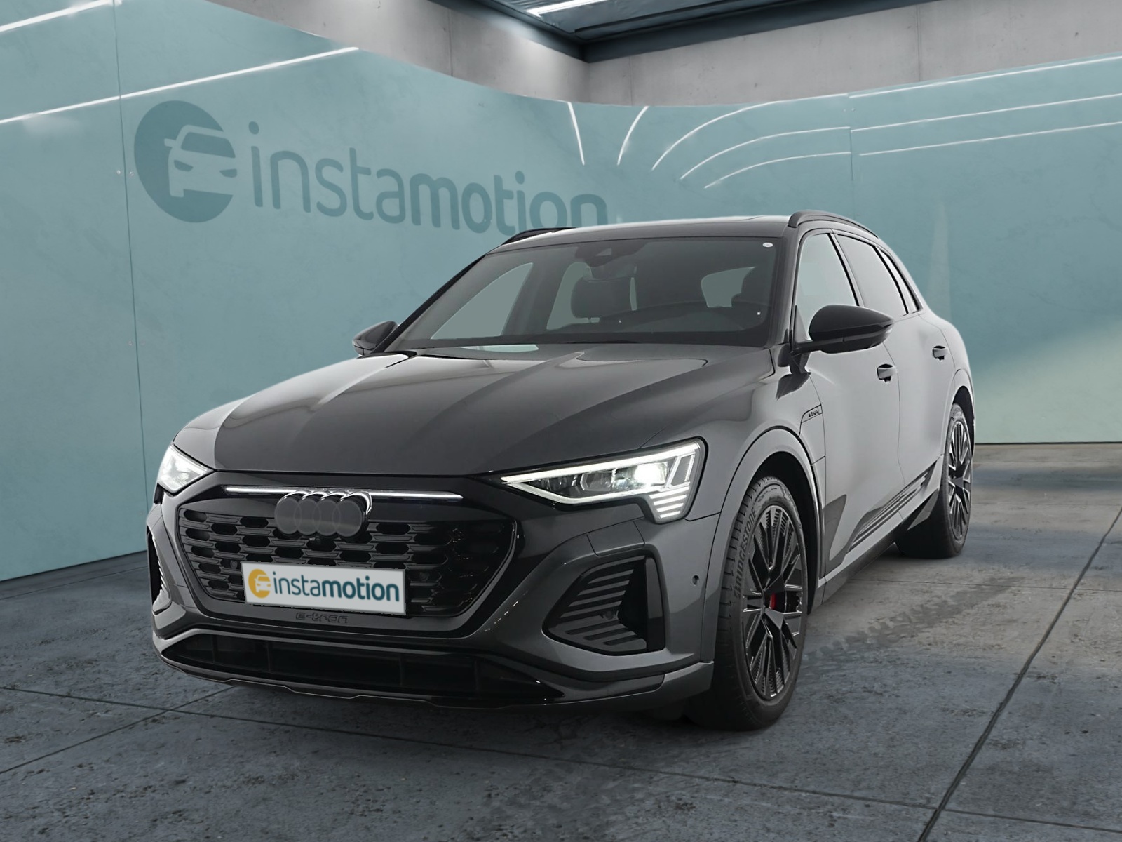 Audi Q8 S line quattro 21