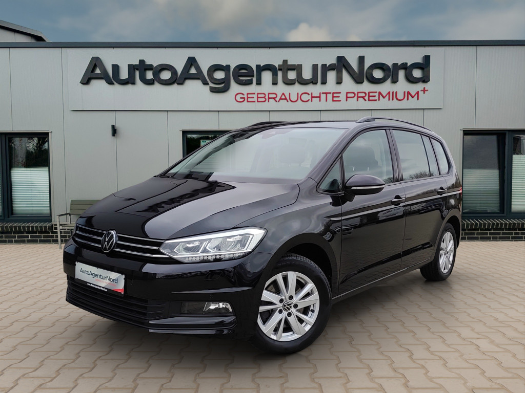 Touran 2.0TDI DSG Comfortline ACC+KAMERA+SHZ+LED
