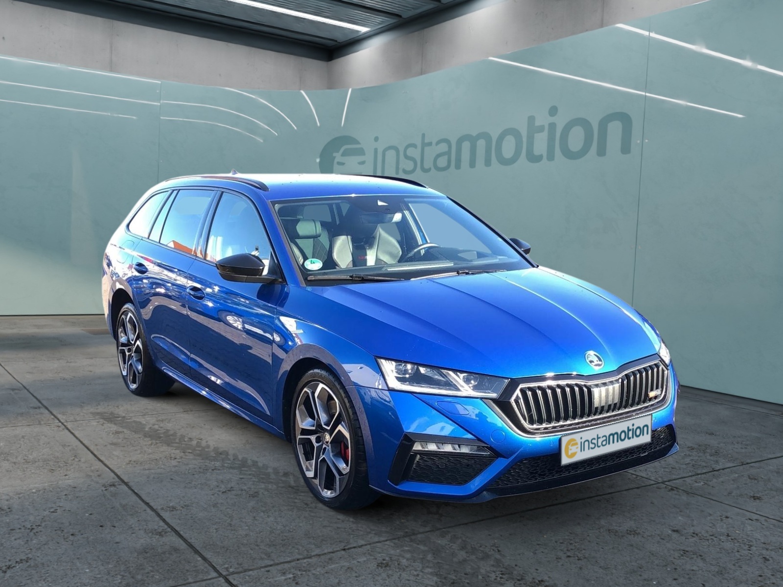 Skoda Octavia 2.0 TSI COMBI PLUS | | |