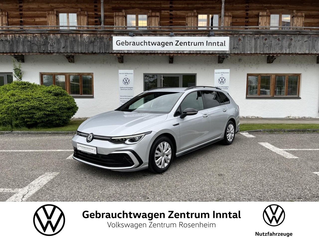 Golf VIII Variant 1,5 eTSI DSG R-Line (Navi+RearView+LED+)