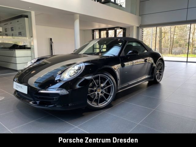 991 -1 (911) Carrera 4 Cabriolet Black Edition