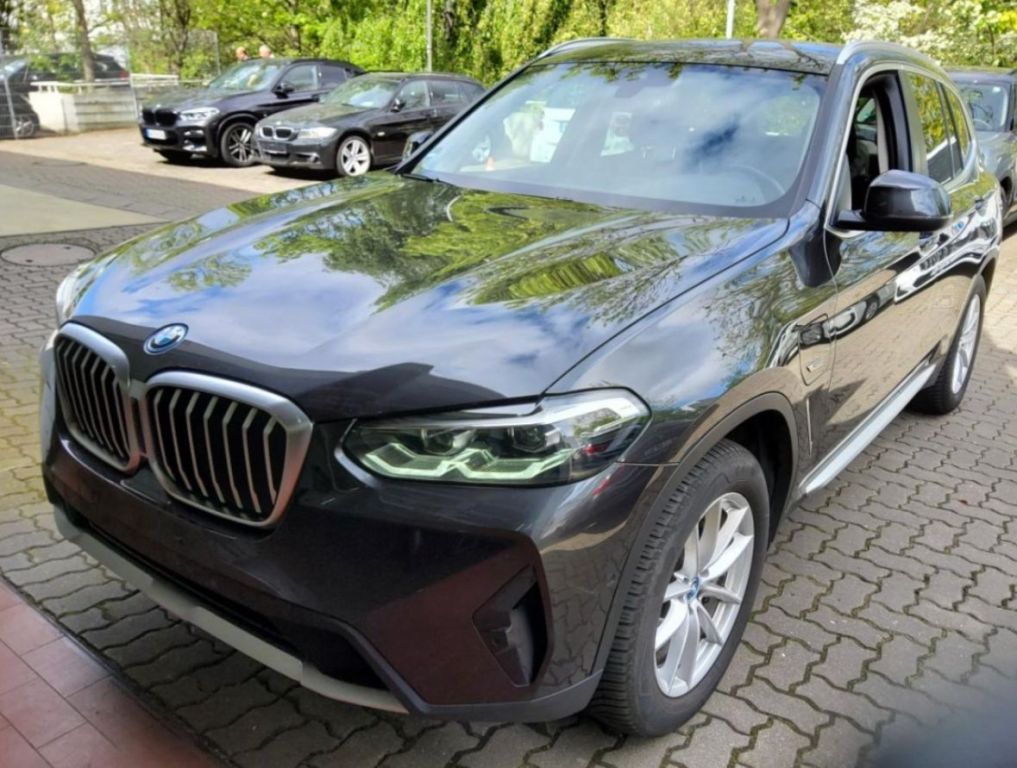 X3 xDrive30e Aut.|NAVIGATION|AHK|LEDER|SHZG|