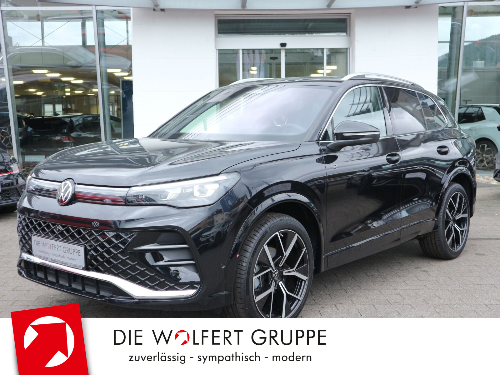 Tiguan R-Line 1,5 l eTSI OPF (150 PS) DSG*AHK*PANORAMA*HARMAN KARDON*STDHZG*