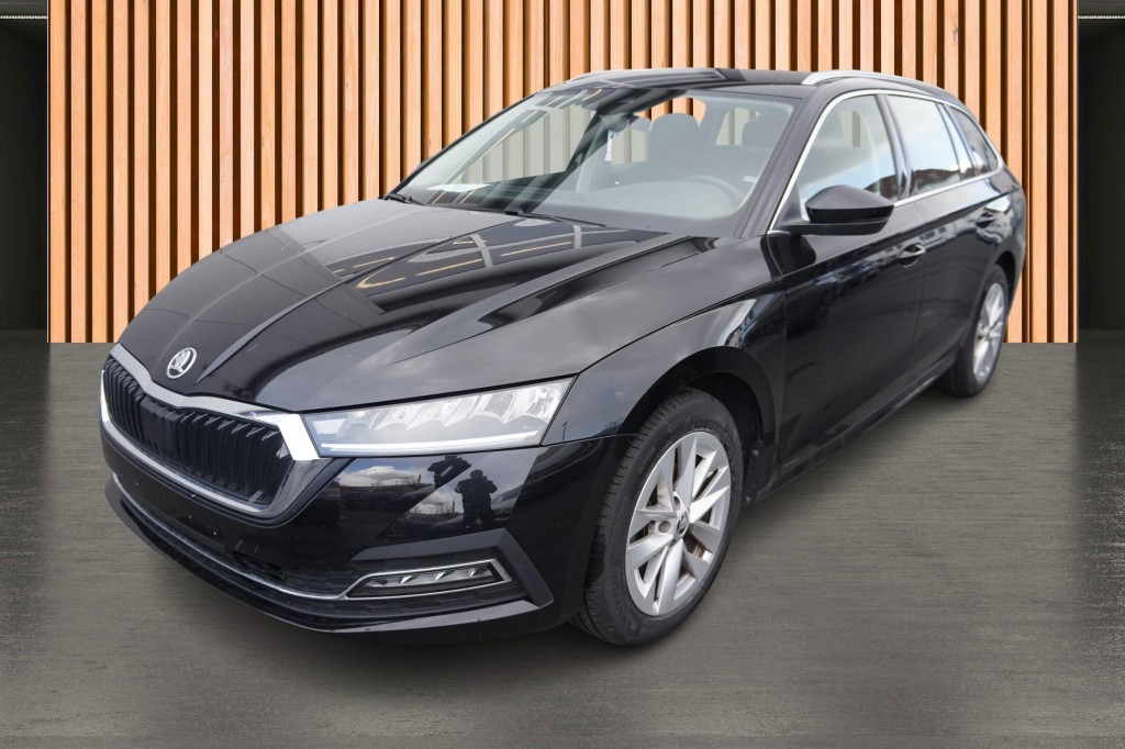Octavia Combi 1.5 eTSI DSG Style*Navi*ACC*LED*