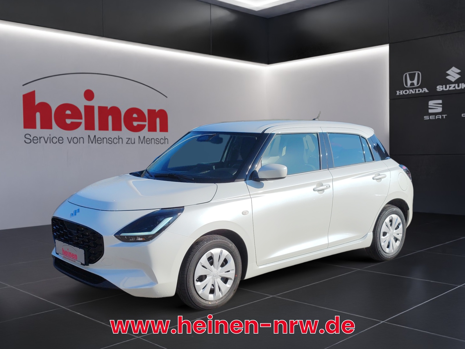 Suzuki Swift CLUB HYBRID A C