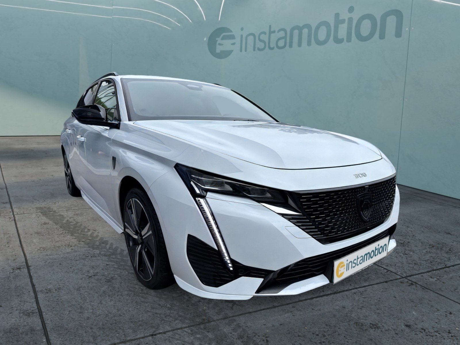 308 SW PureTech 130 EAT8 GT Navi Digitales Cockpit LED Kurvenlicht ACC Apple CarPlay