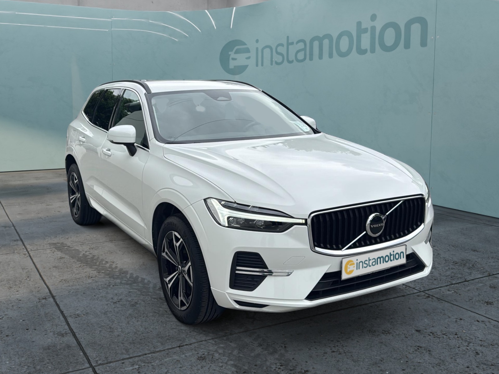 XC 60 Momentum Pro 2WD Bluetooth Navi LED Klima