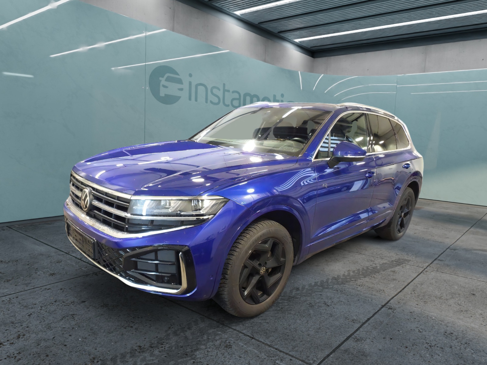 Volkswagen Touareg 3.0 TDI R-Line | | |