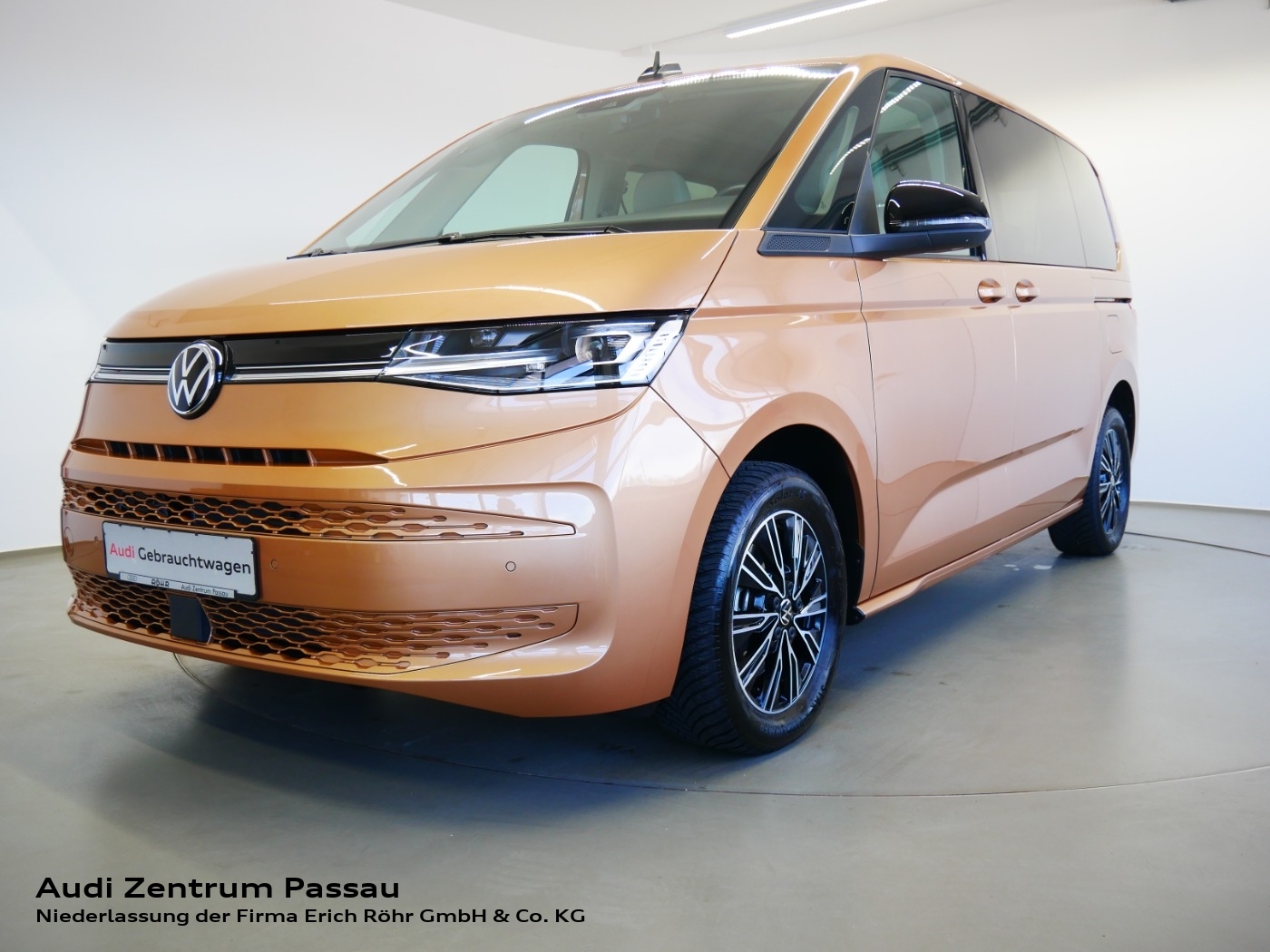 Volkswagen T7 Multivan 2.0 TSI Multivan Life