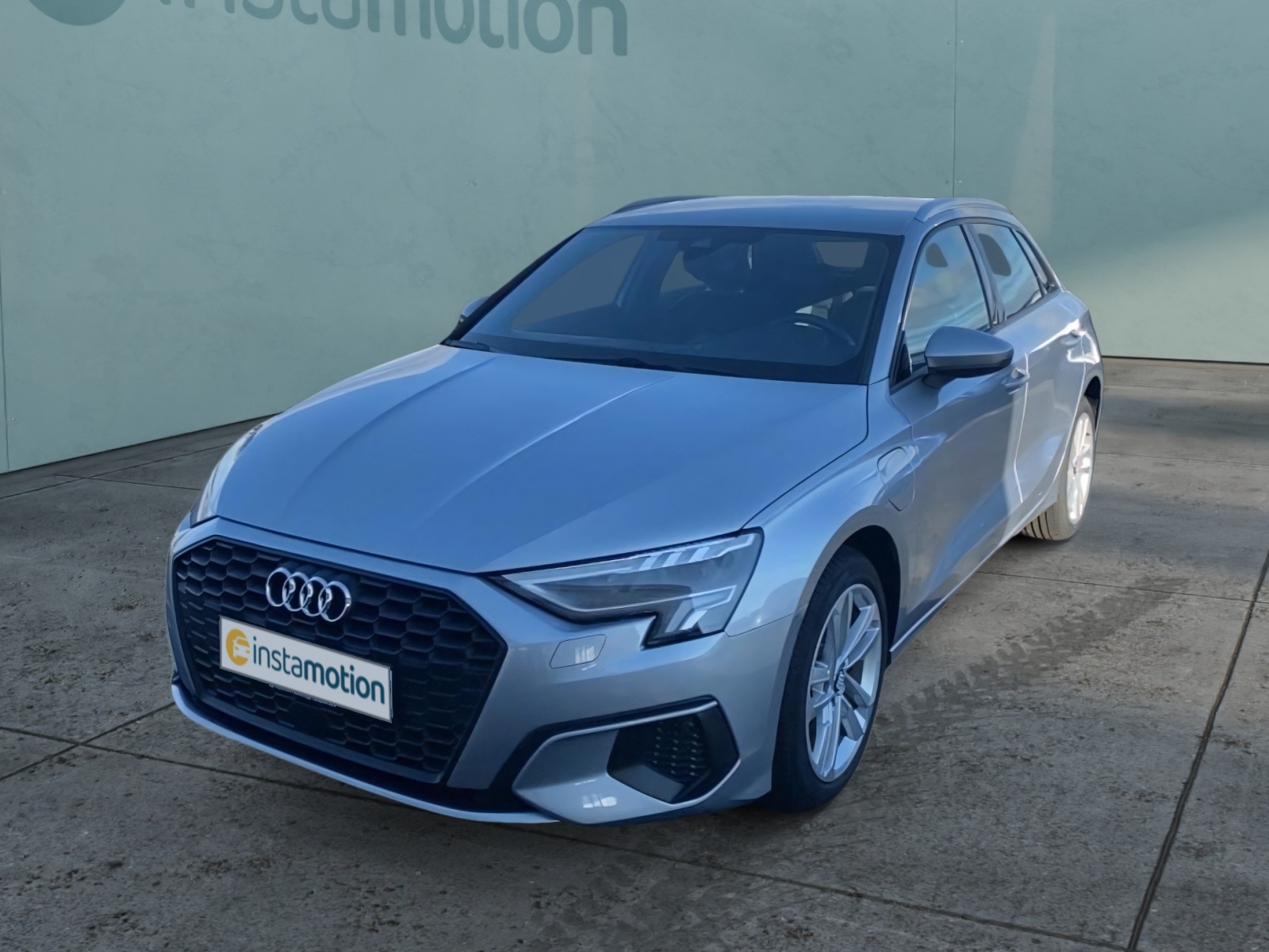 A3 Sportback 40 TFSI e S tr. LED 17? Navi Cam