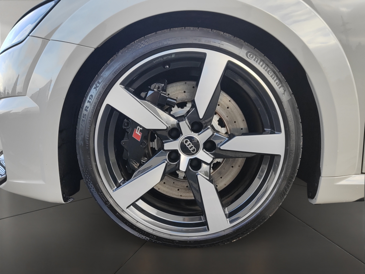 Audi TT RS Roadster 280kmh Kopfheiz