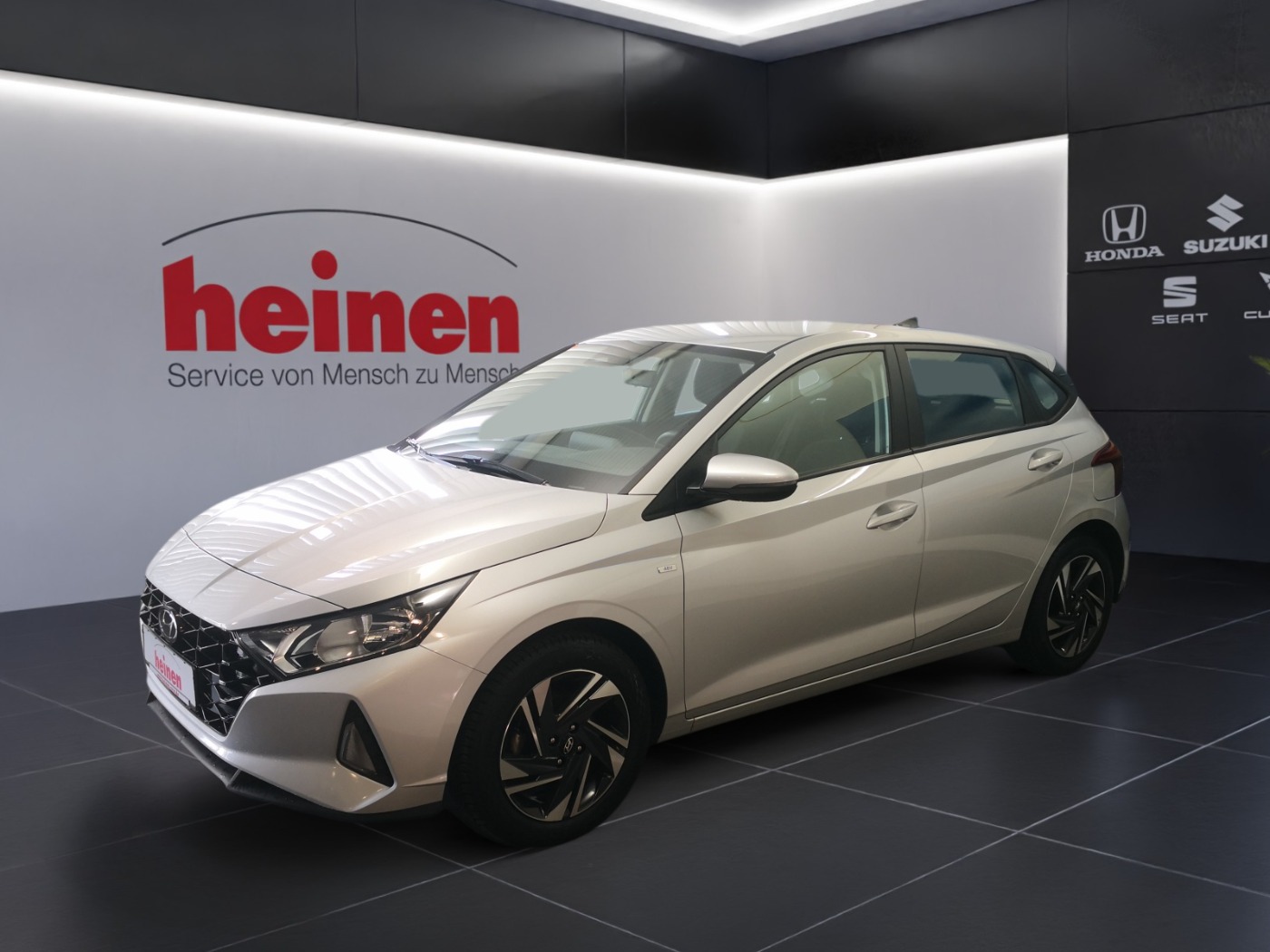 i20 Trend +FLA LM PDC Navi
